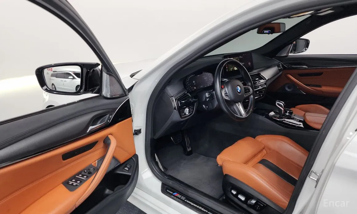 Фото 10 - BMW M5