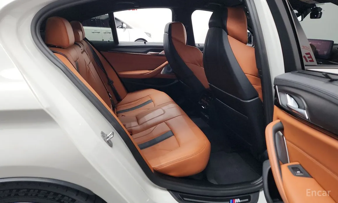 Фото 12 - BMW M5