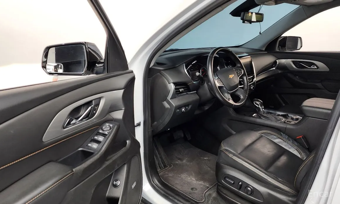 Фото 10 - Chevrolet Traverse