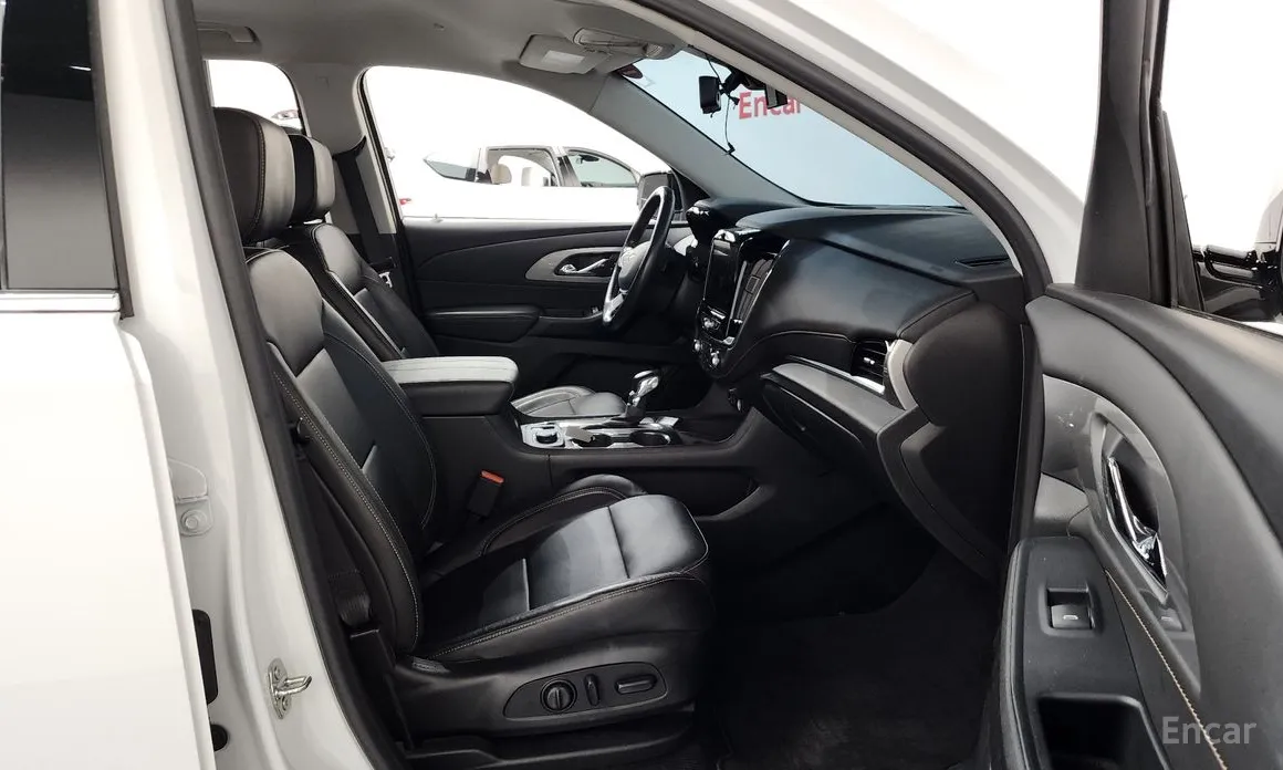 Фото 11 - Chevrolet Traverse