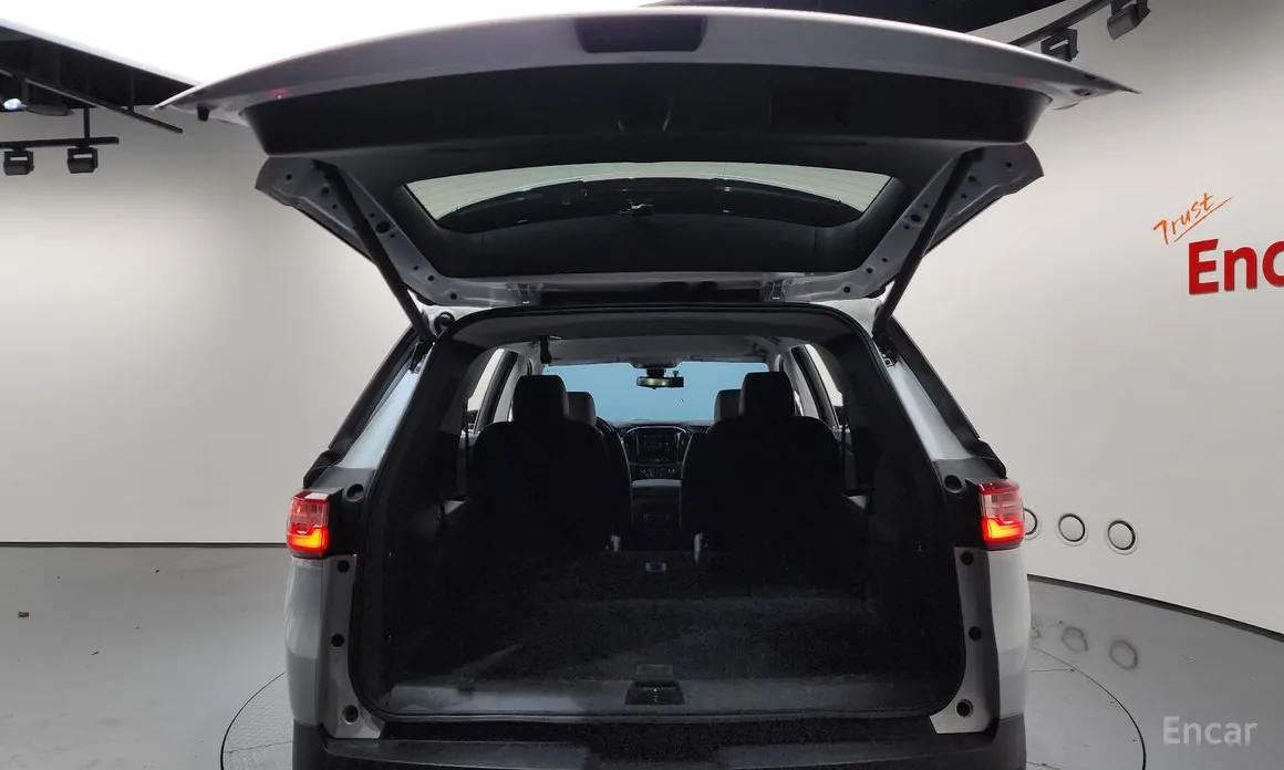 Фото 20 - Chevrolet Traverse