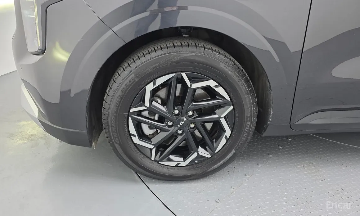 Фото 5 - Kia Carnival