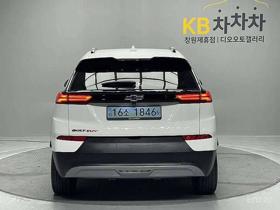 Фото 4 - Chevrolet Bolt EUV