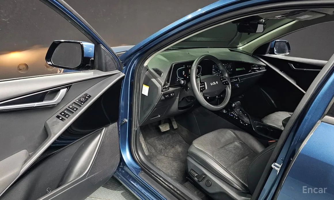 Фото 12 - Kia Niro