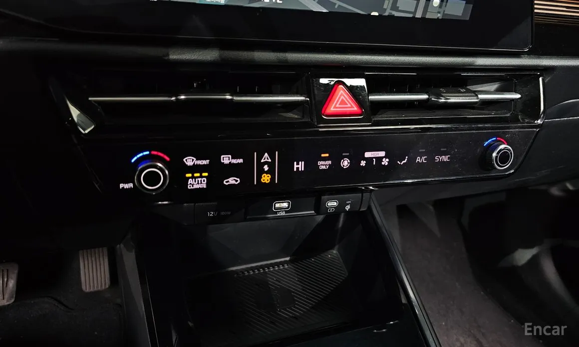 Фото 17 - Kia Niro