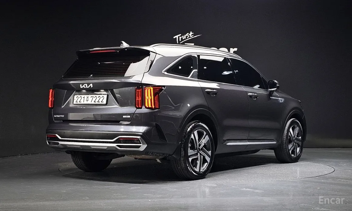 Фото 2 - Kia Sorento