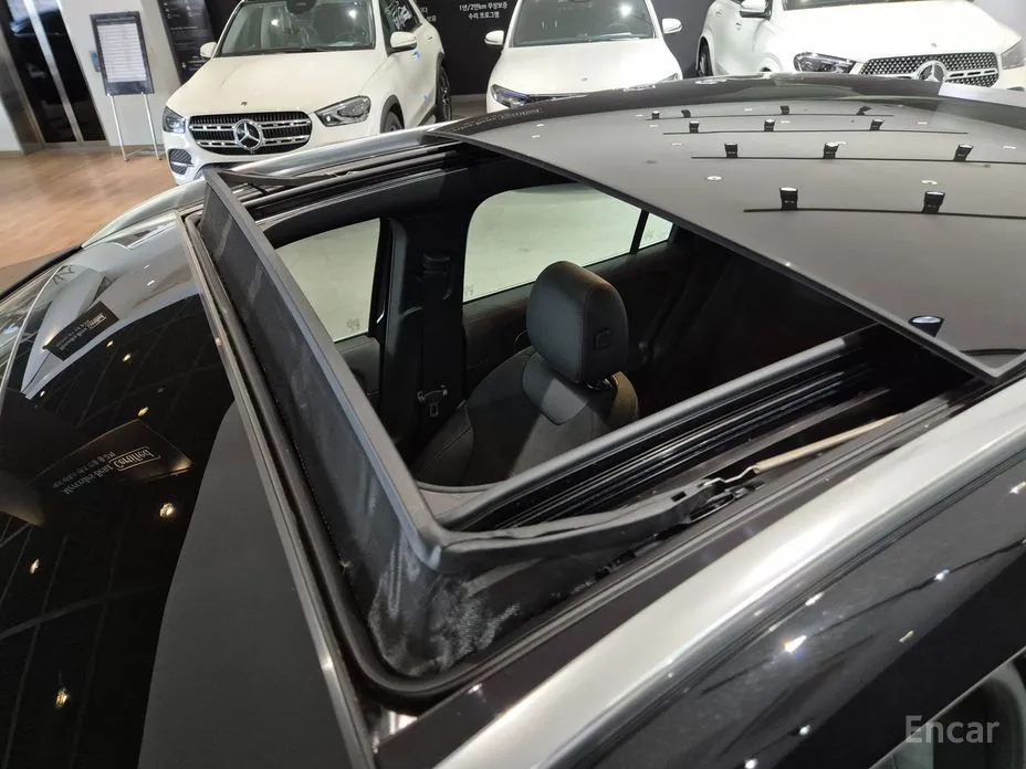Фото 18 - Mercedes-Benz EQA
