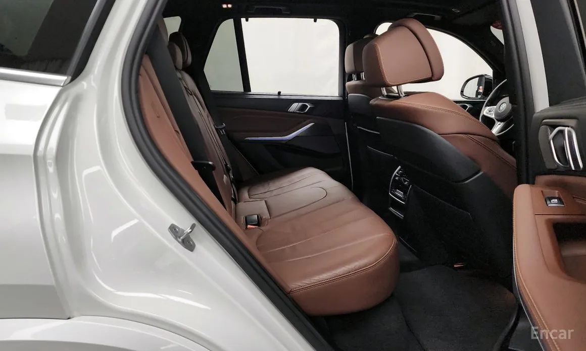 Фото 12 - BMW X5