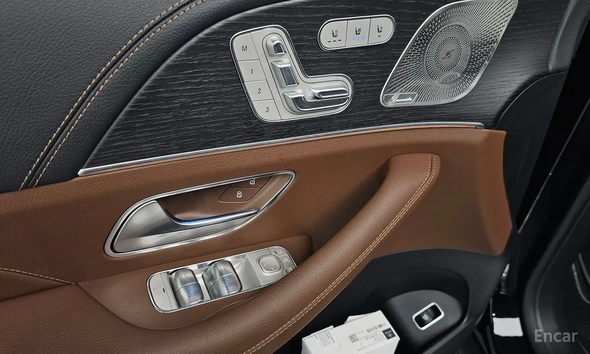 Фото 18 - Mercedes-Benz GLS-Class