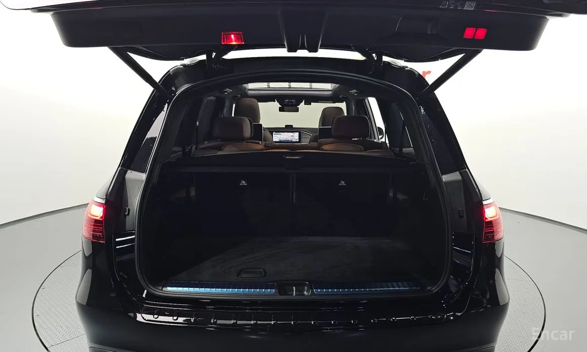 Фото 20 - Mercedes-Benz GLS-Class