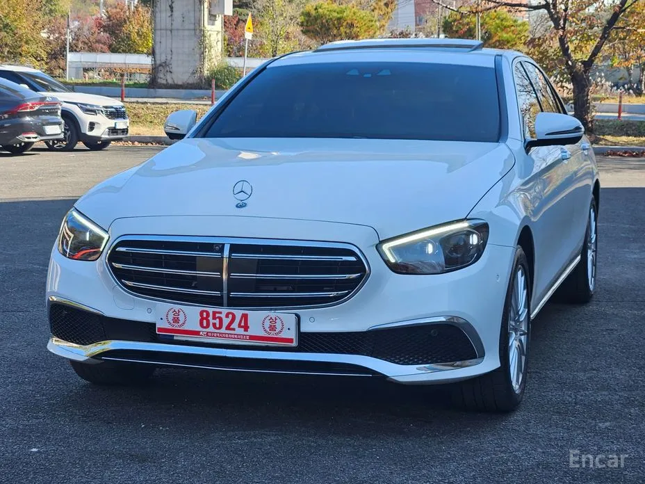 Фото 3 - Mercedes-Benz E-Class