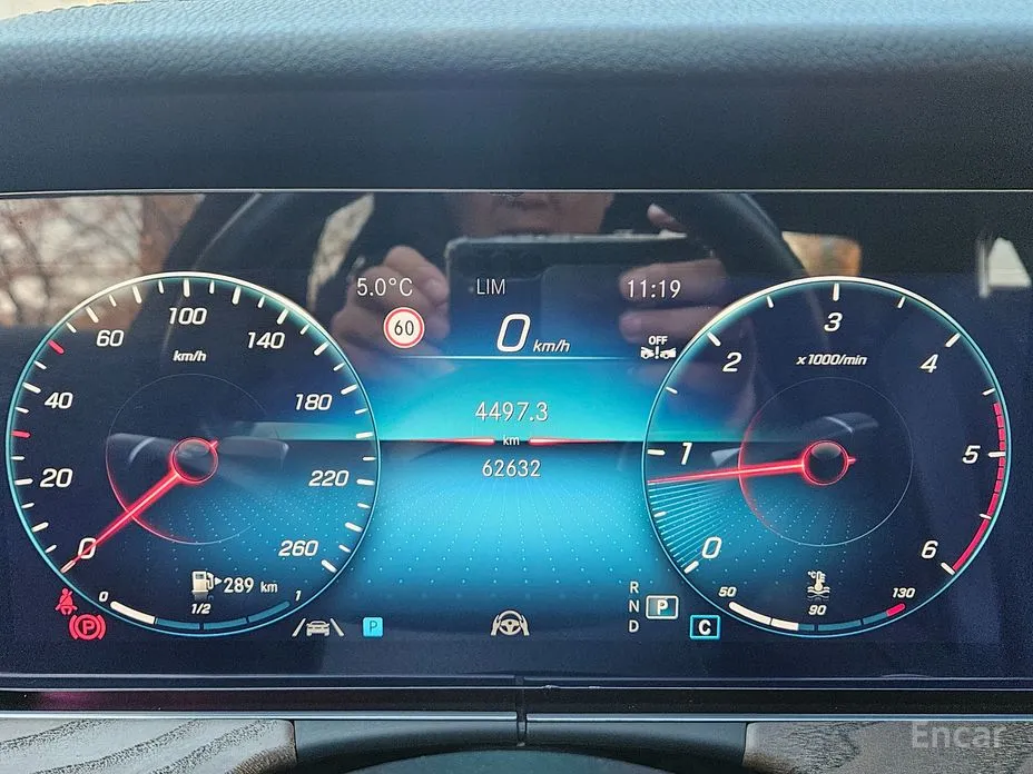 Фото 8 - Mercedes-Benz E-Class