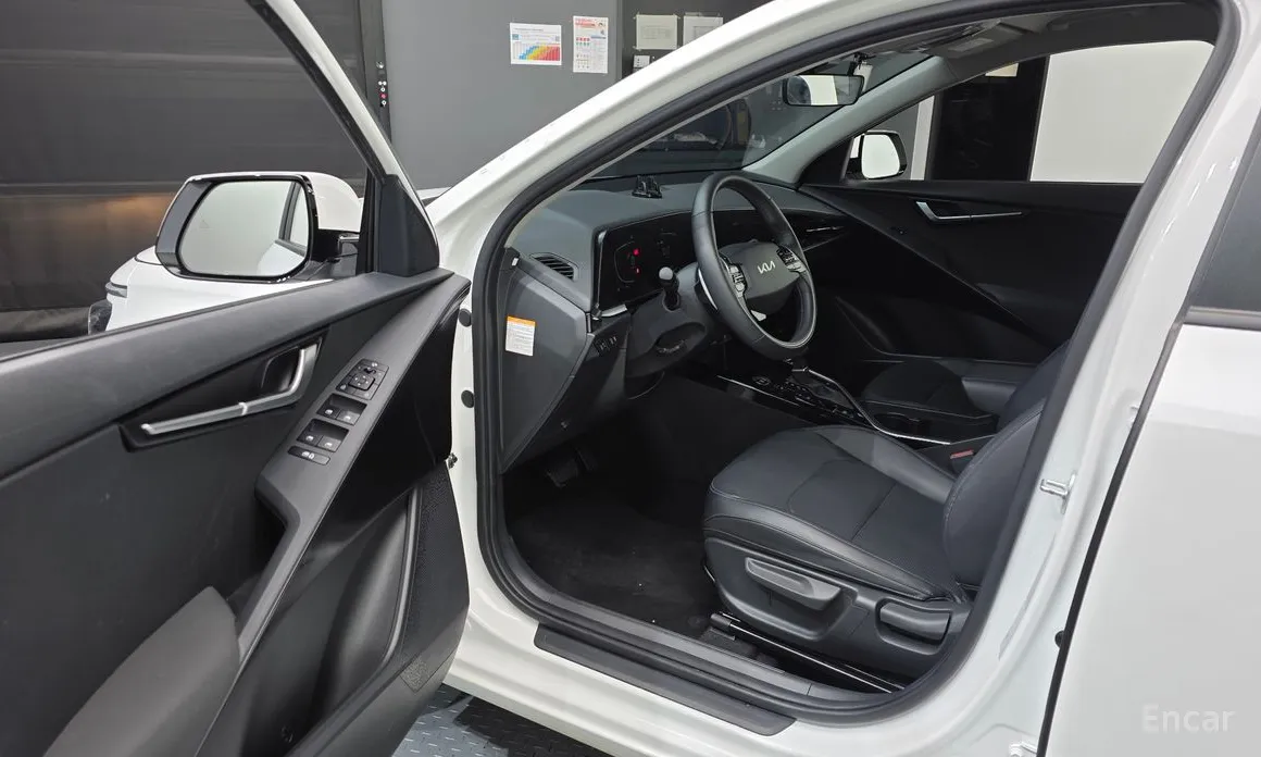 Фото 10 - Kia Niro