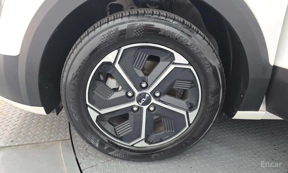 Фото 5 - Kia Niro