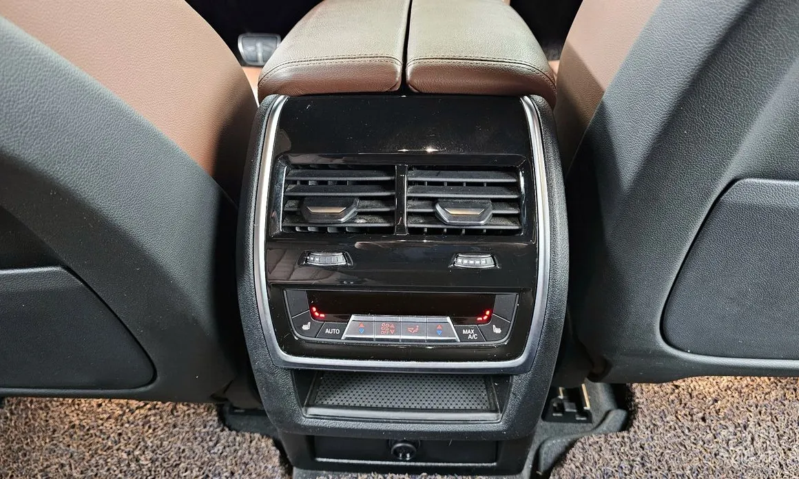 Фото 18 - BMW X6