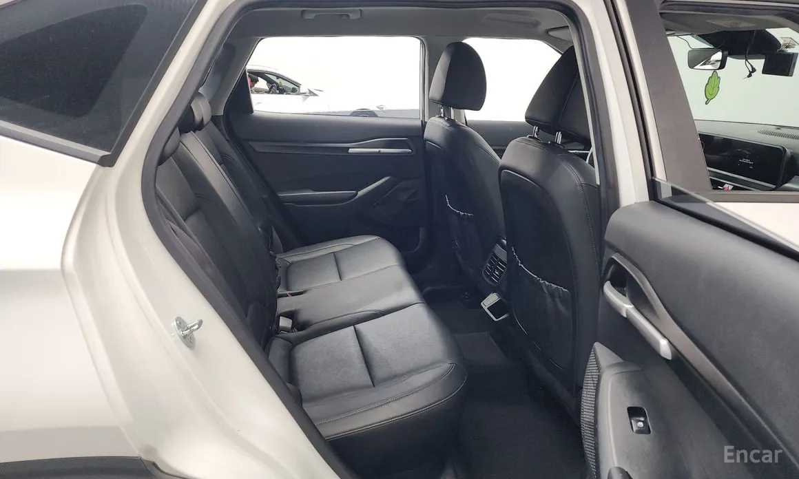 Фото 12 - Kia Seltos