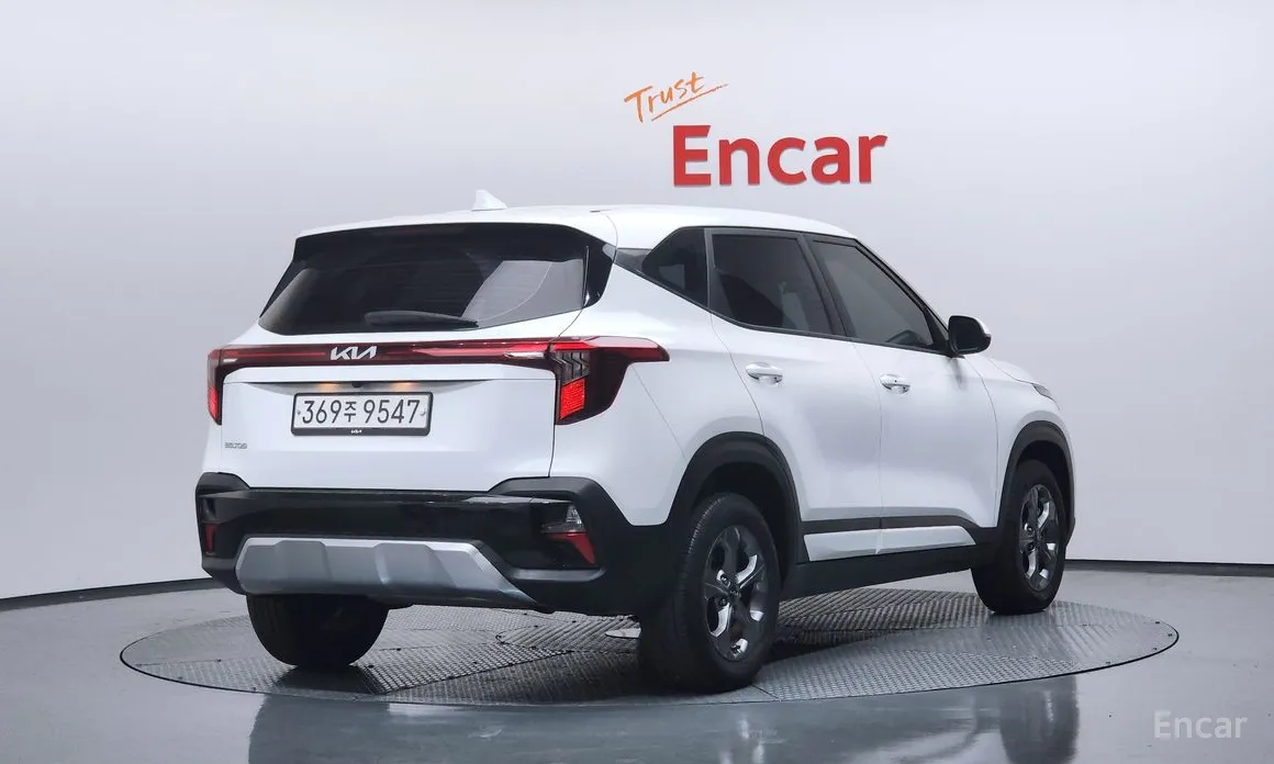 Фото 2 - Kia Seltos