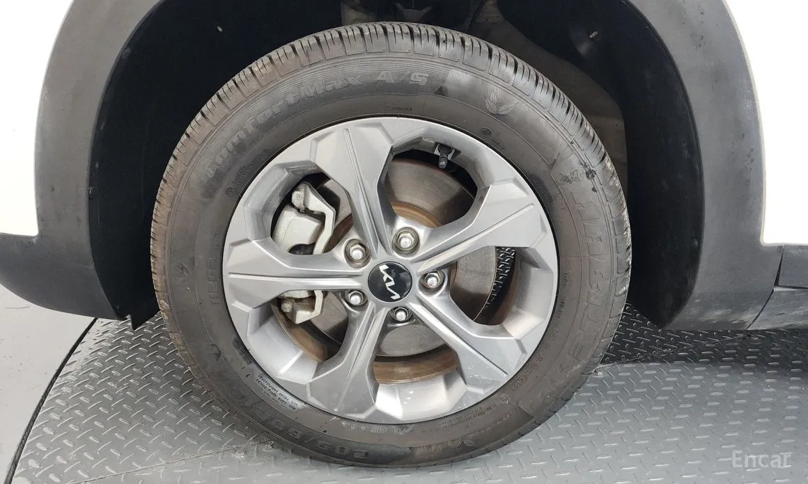 Фото 5 - Kia Seltos