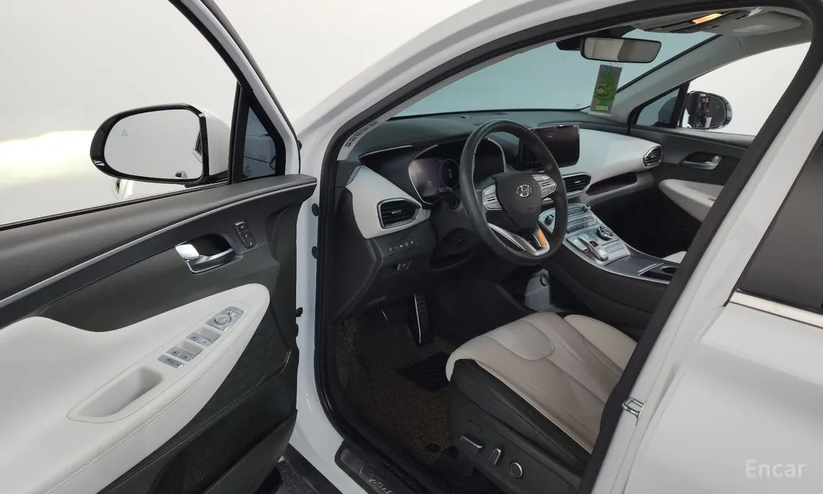 Фото 10 - Hyundai Santa Fe