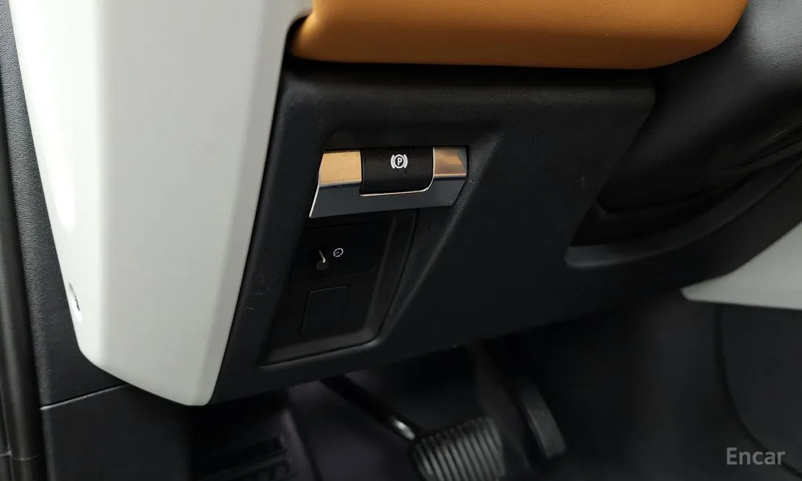 Фото 16 - Land Rover Defender