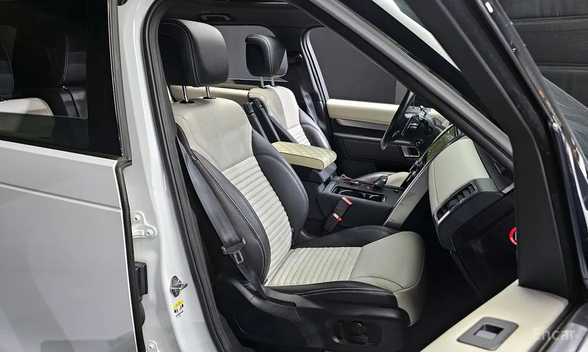 Фото 12 - Land Rover Discovery