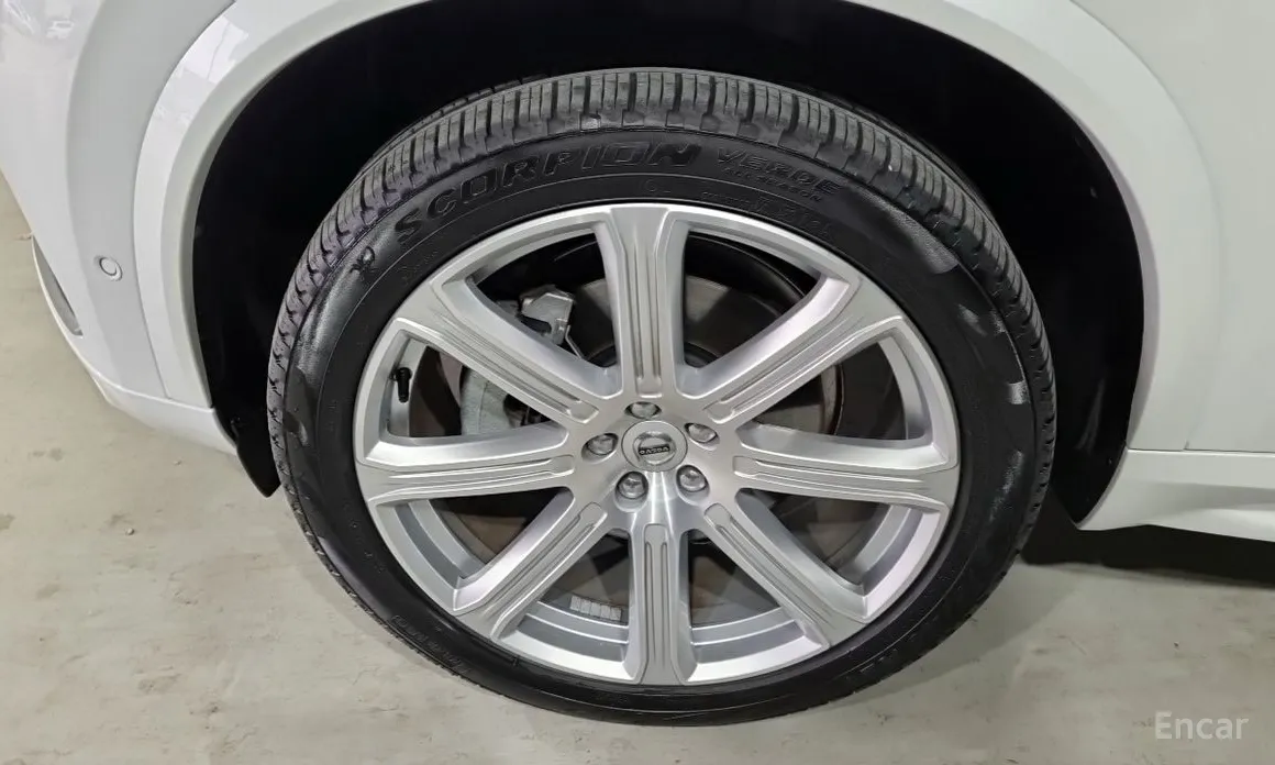 Фото 5 - Volvo XC90