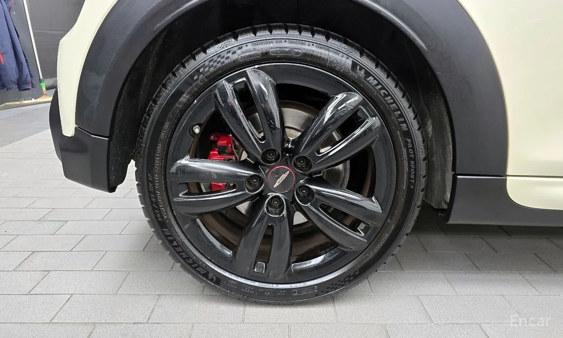 Фото 5 - Mini Cooper Convertible