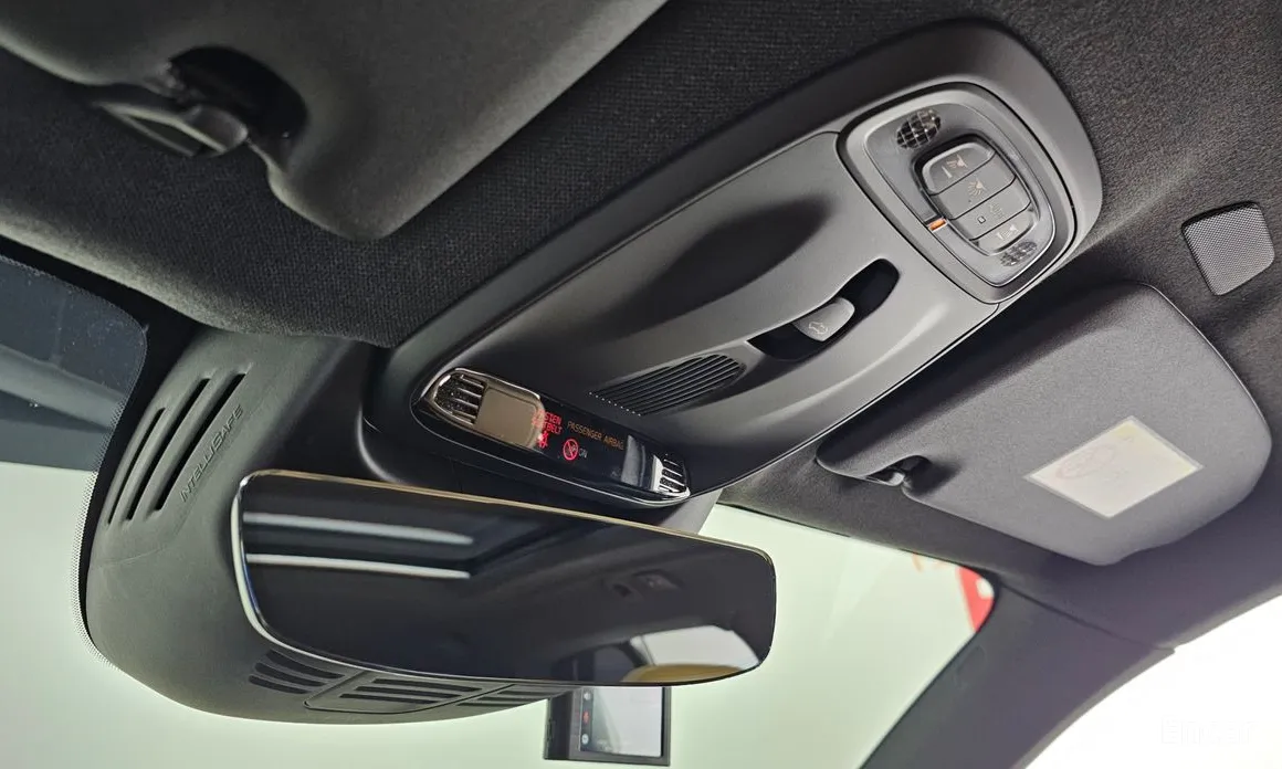 Фото 17 - Volvo XC40