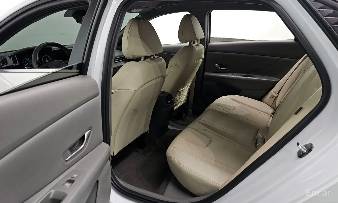 Фото 12 - Hyundai Avante