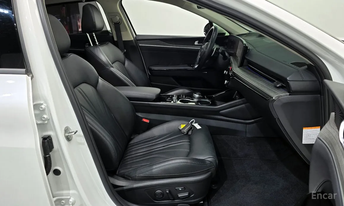 Фото 12 - Kia K5