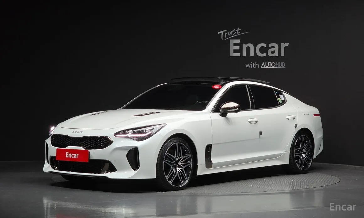 Фото 1 - Kia Stinger