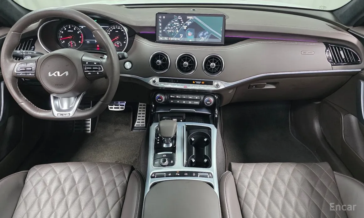 Фото 7 - Kia Stinger