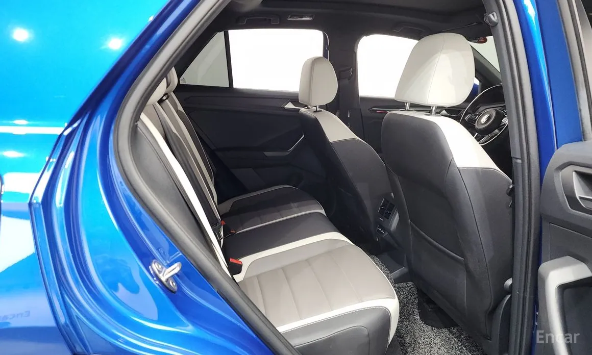 Фото 12 - Volkswagen T-Roc