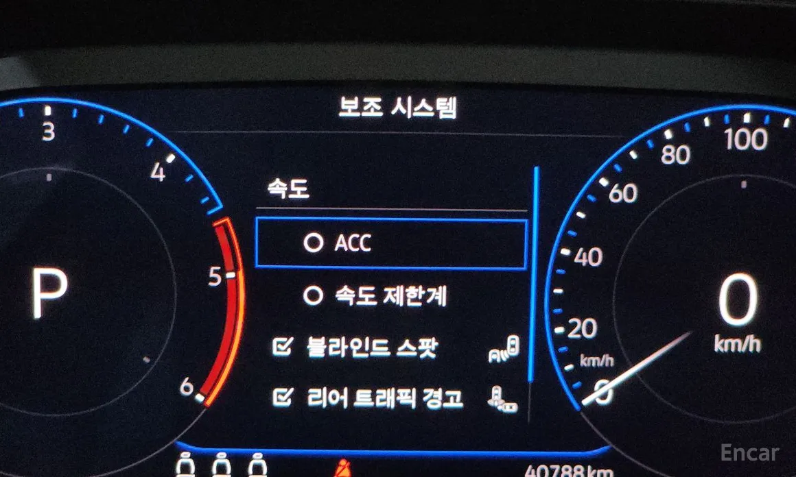 Фото 14 - Volkswagen T-Roc