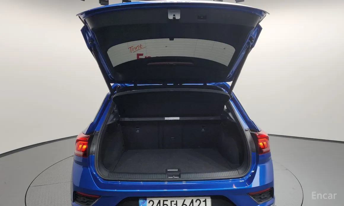 Фото 20 - Volkswagen T-Roc