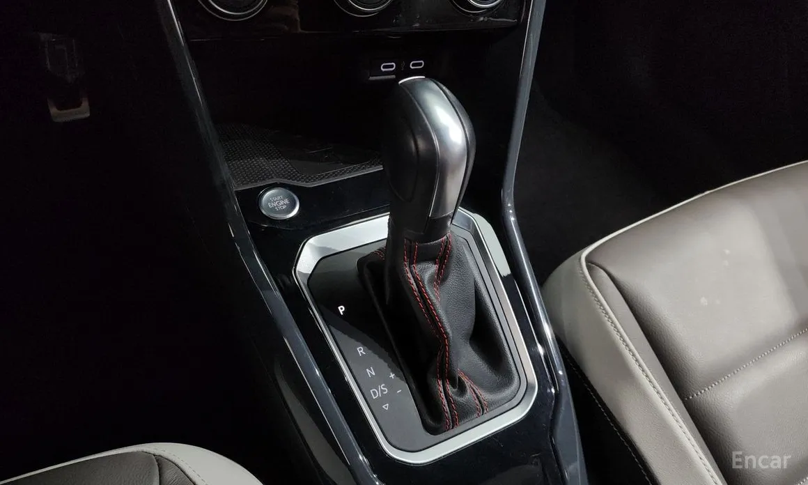 Фото 9 - Volkswagen T-Roc