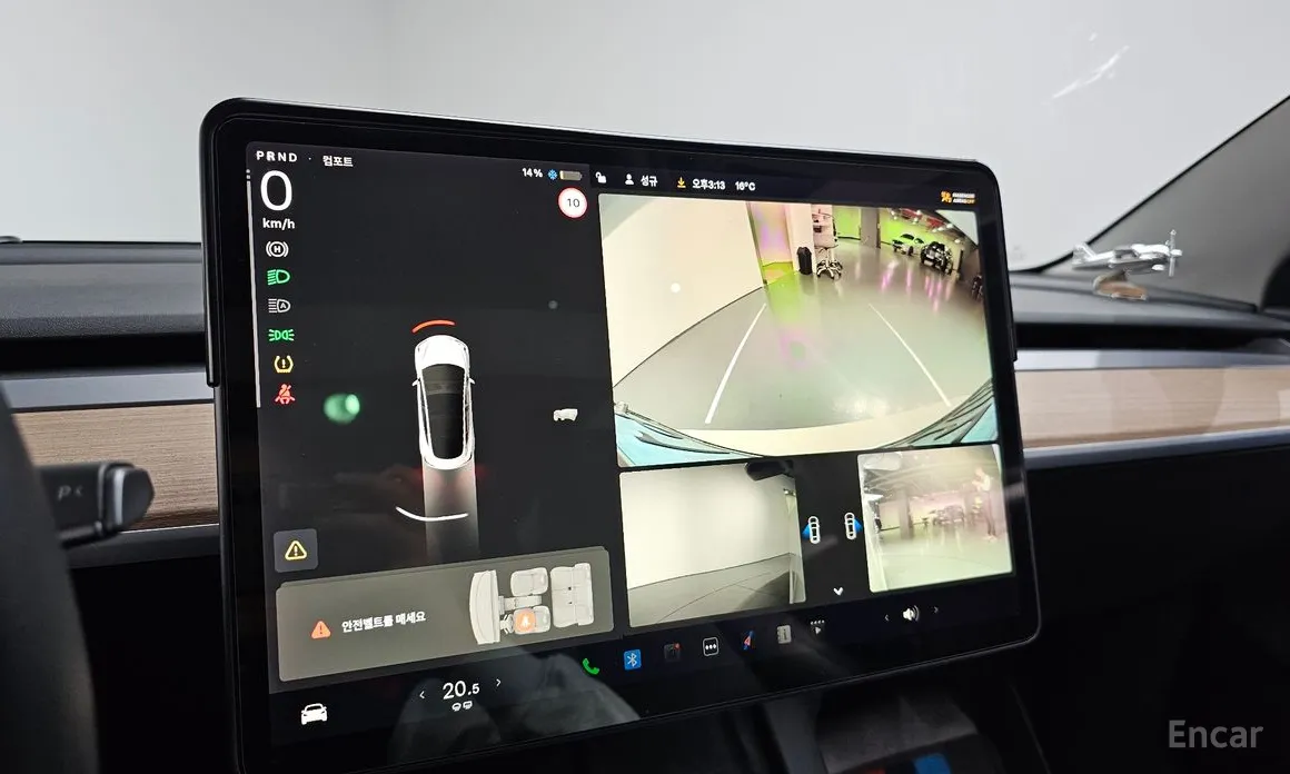 Фото 15 - Tesla Model 3