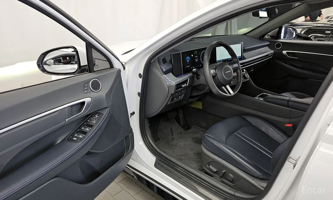 Фото 10 - Hyundai Sonata