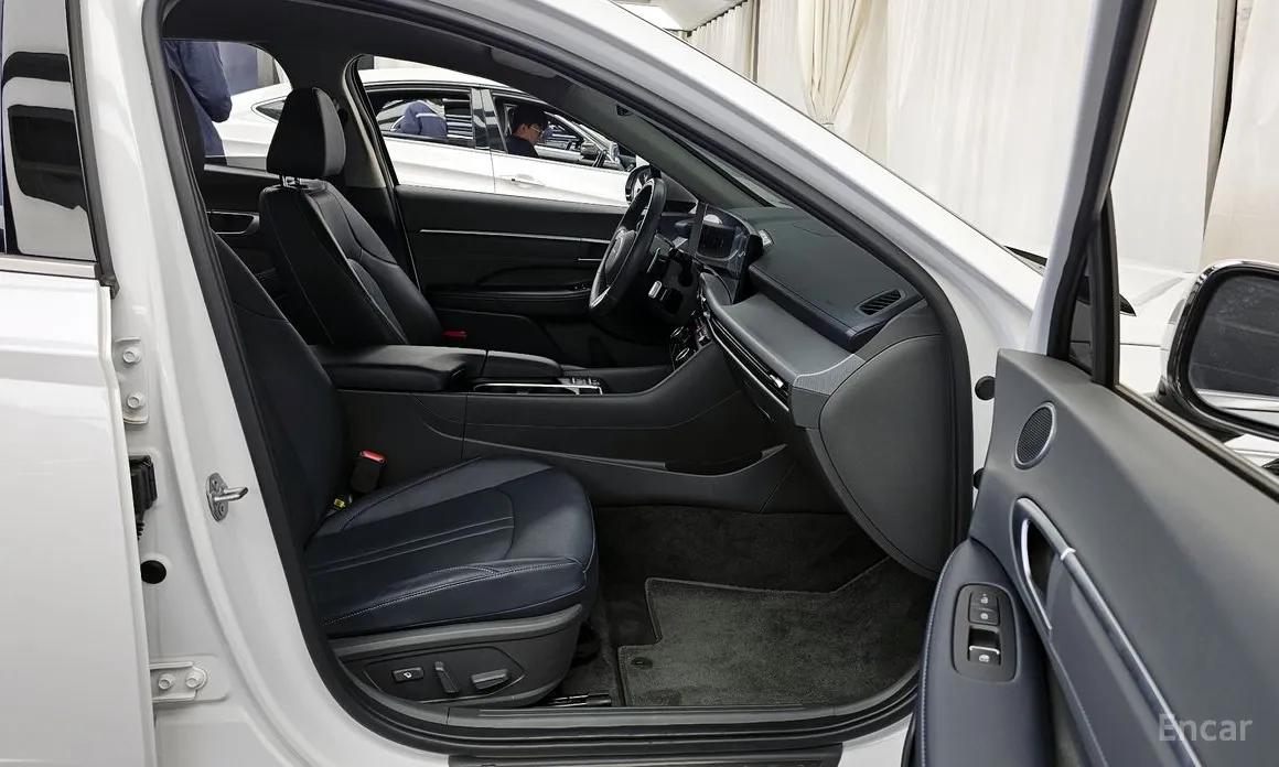 Фото 11 - Hyundai Sonata