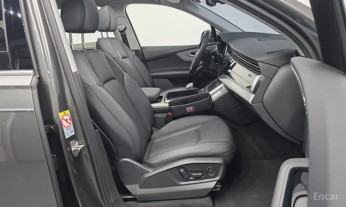 Фото 11 - Audi Q7