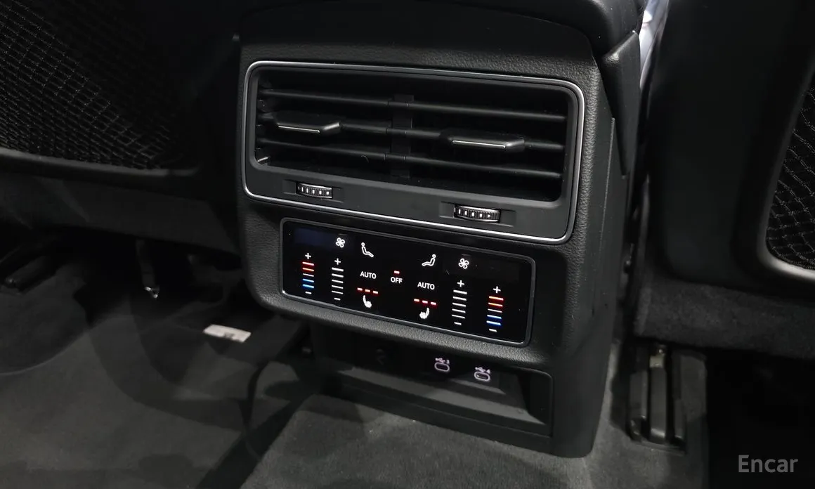 Фото 19 - Audi Q7