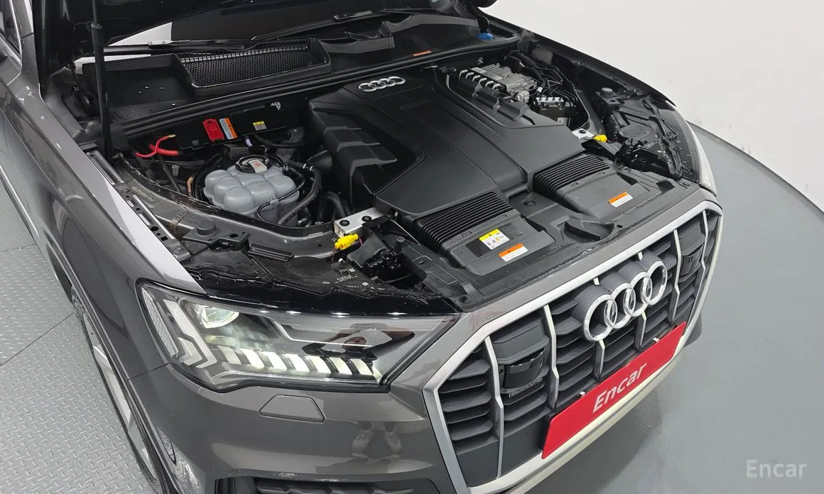 Фото 6 - Audi Q7