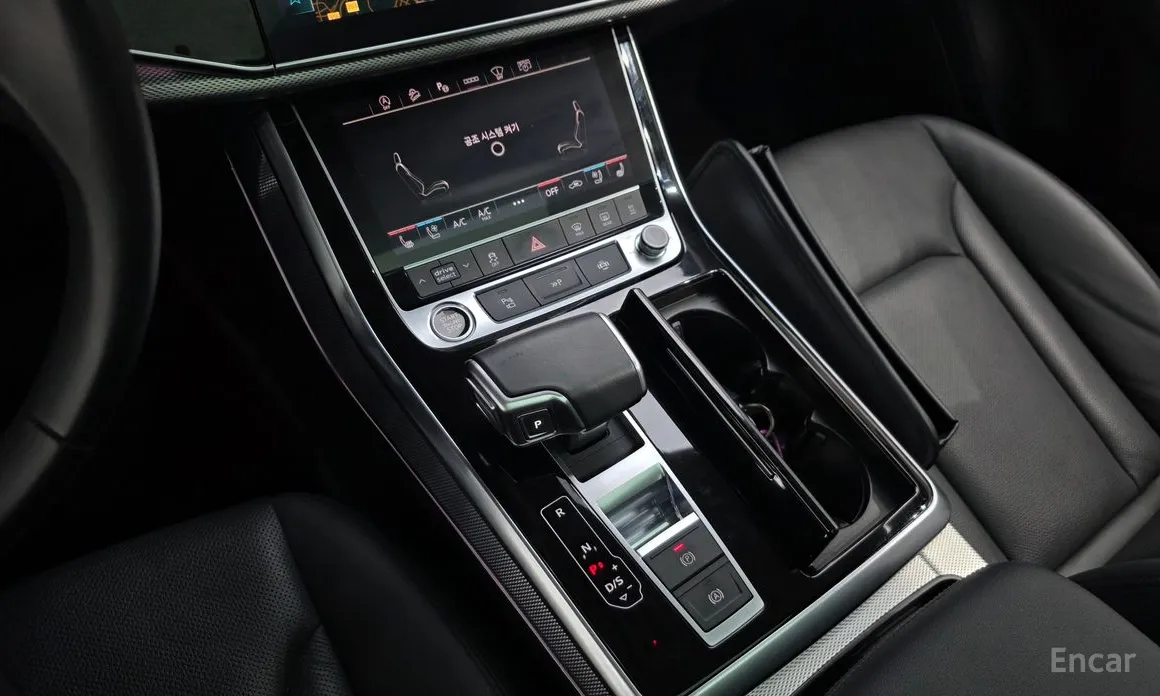 Фото 9 - Audi Q7