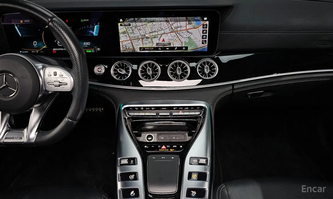 Фото 14 - Mercedes-Benz AMG GT