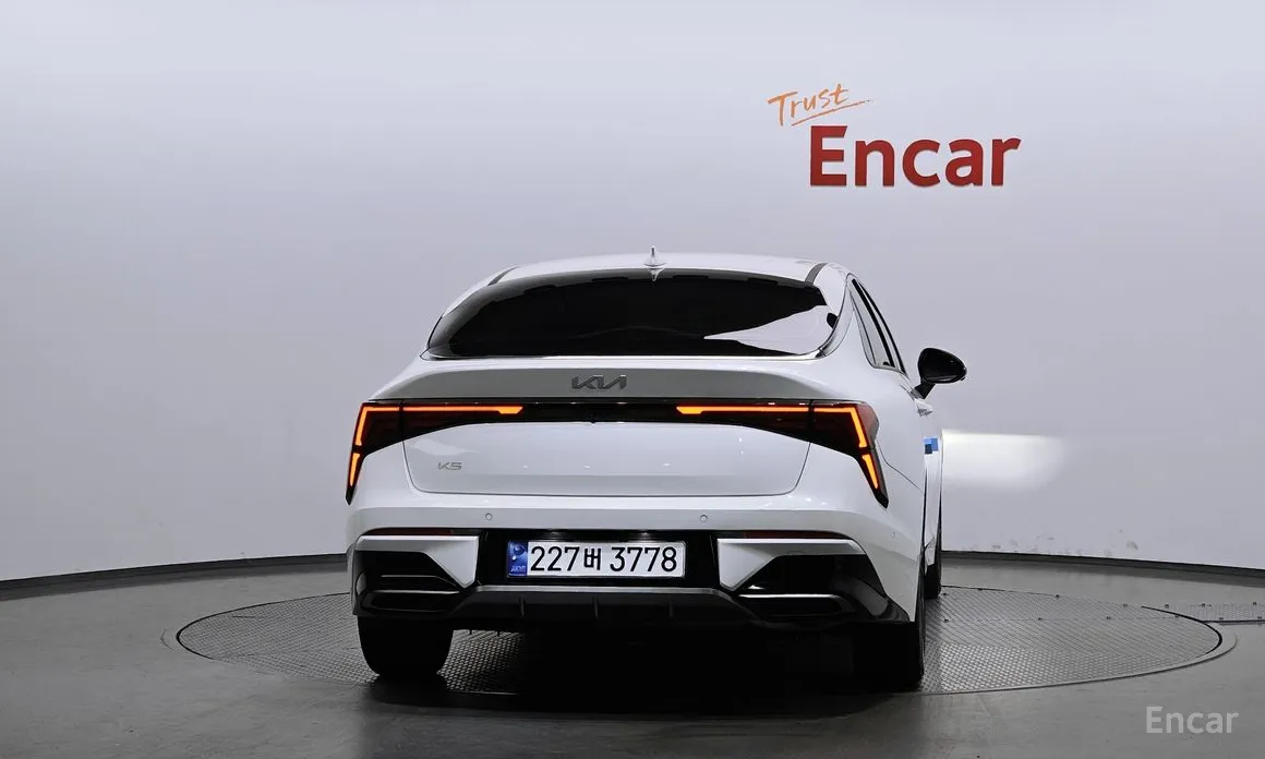 2023 Kia K5