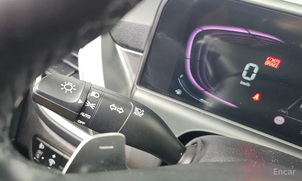 Фото 17 - Kia Seltos