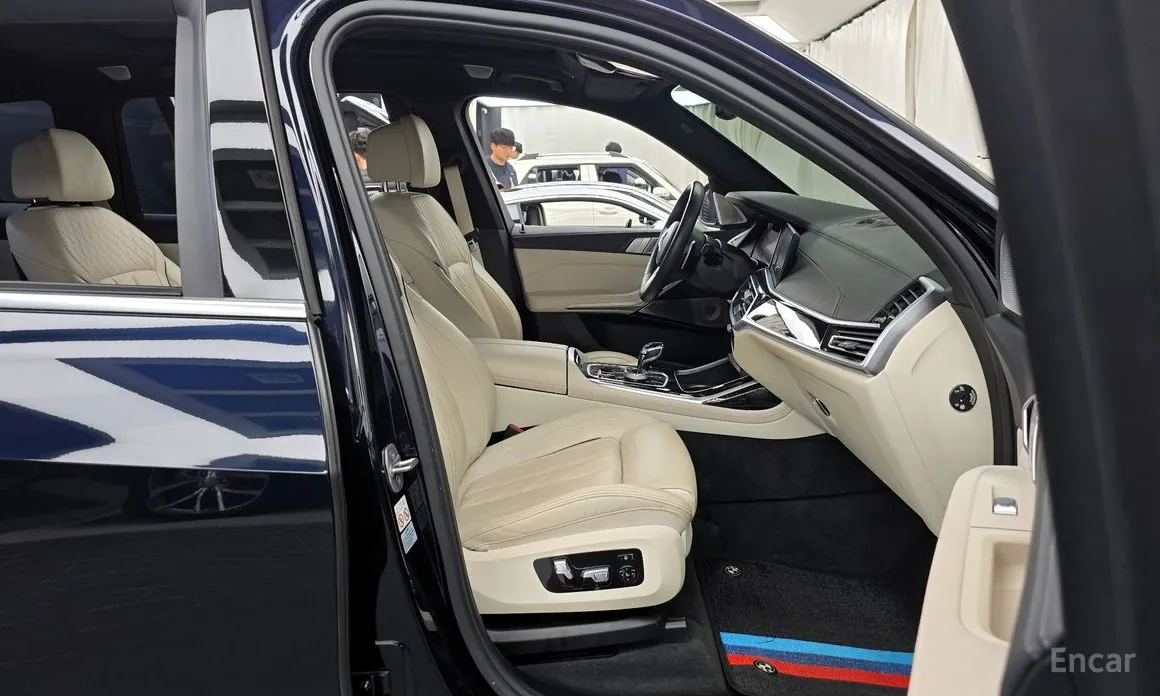 Фото 11 - BMW X7