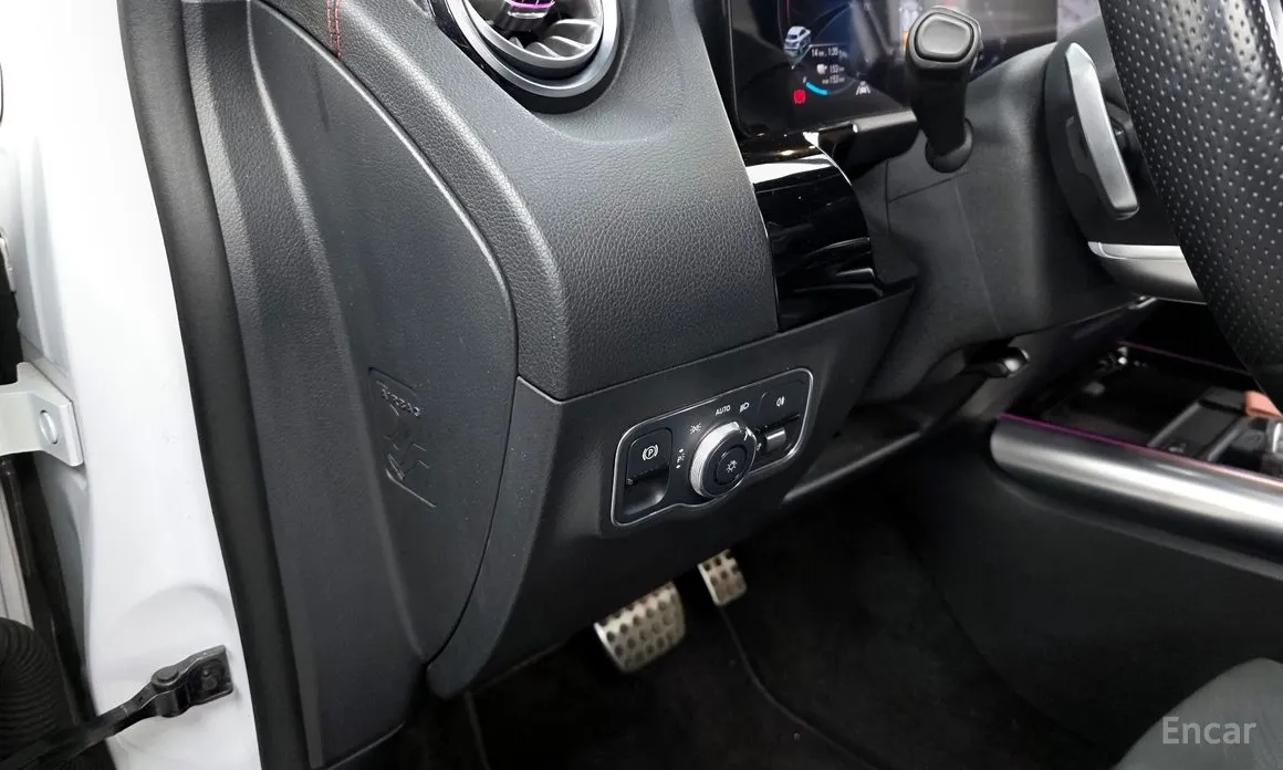 Фото 17 - Mercedes-Benz EQA