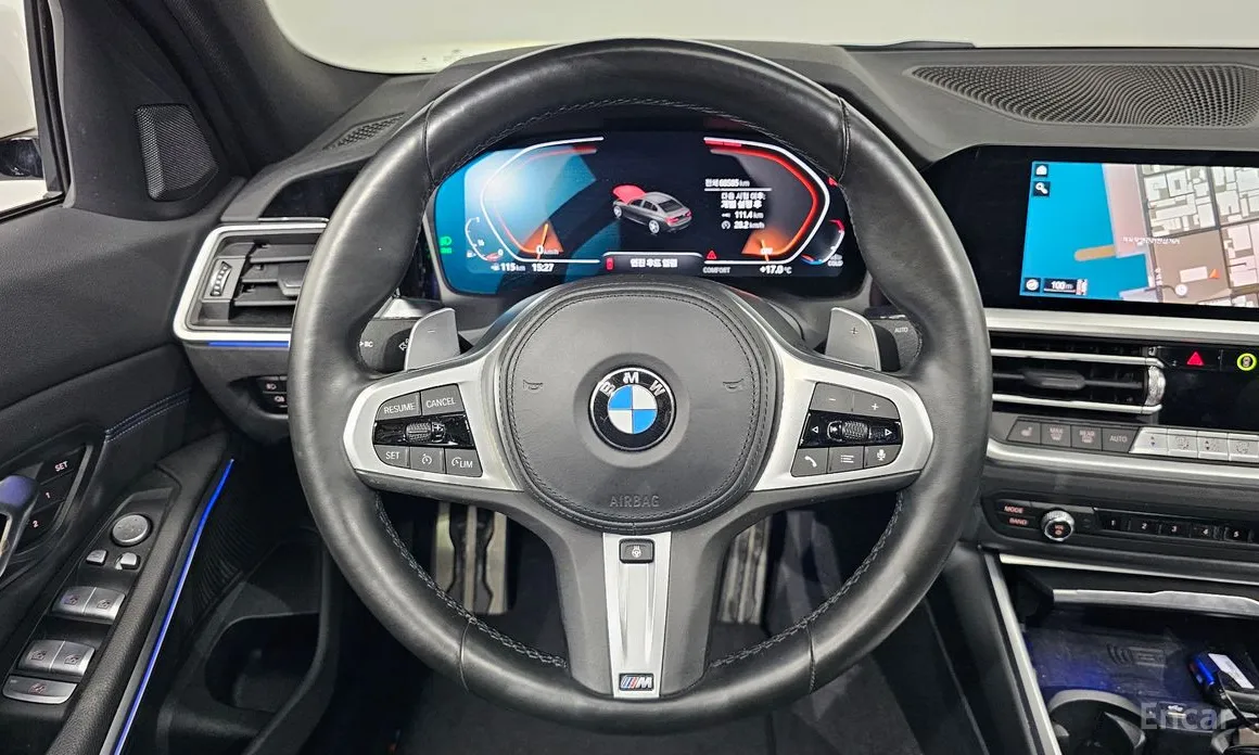 Photo 13 - BMW 3 Series