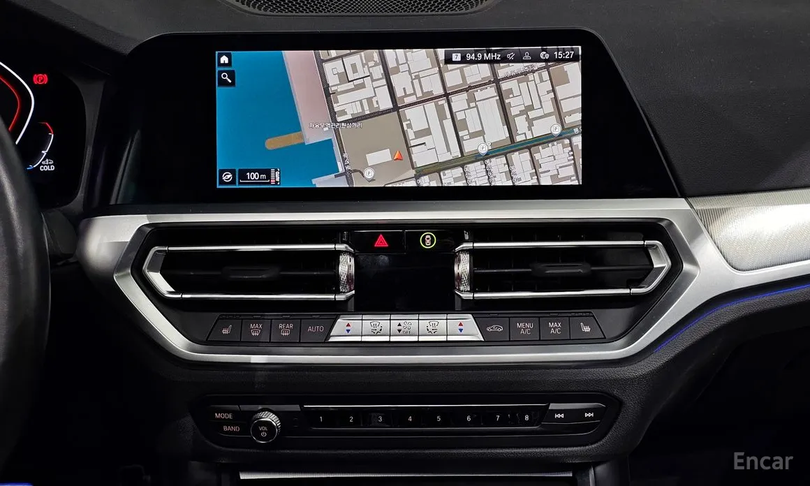 Photo 14 - BMW 3 Series